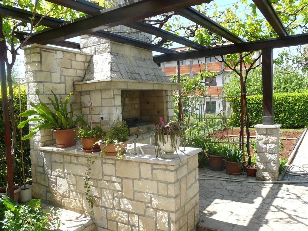 Apartments Mirela بوريتش المظهر الخارجي الصورة