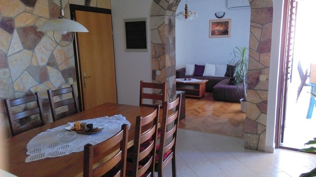 Apartments Mirela بوريتش المظهر الخارجي الصورة